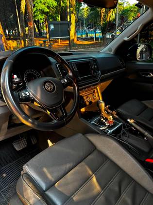 VOLKSWAGEN AMAROK 3.0 V6 TDI DIESEL HIGHLINE CD 4MOTION AUTOMÁTICO VOLKSWAGEN AMAROK 3.0 V6 TDI DIESEL HIGHLINE CD 4MOTION AUTOMÁTICO